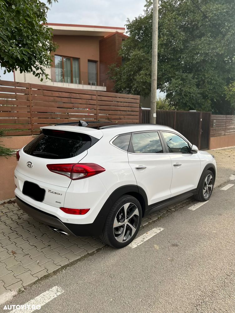 Hyundai Tucson 2.0 CRDI 4WD 6AT Premium+ Design Pack - 12