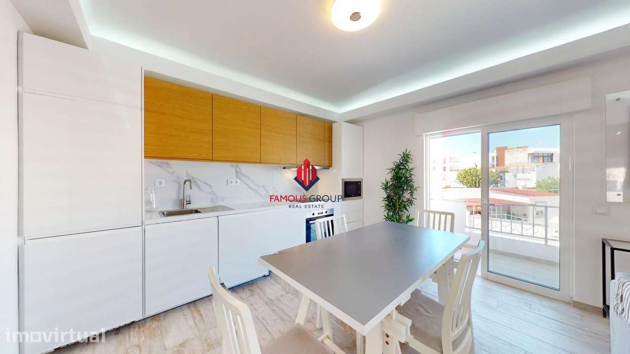 Elegante Apartamento T2 Totalmente Remodelado em Quarteira centro - Grande imagem: 5/40