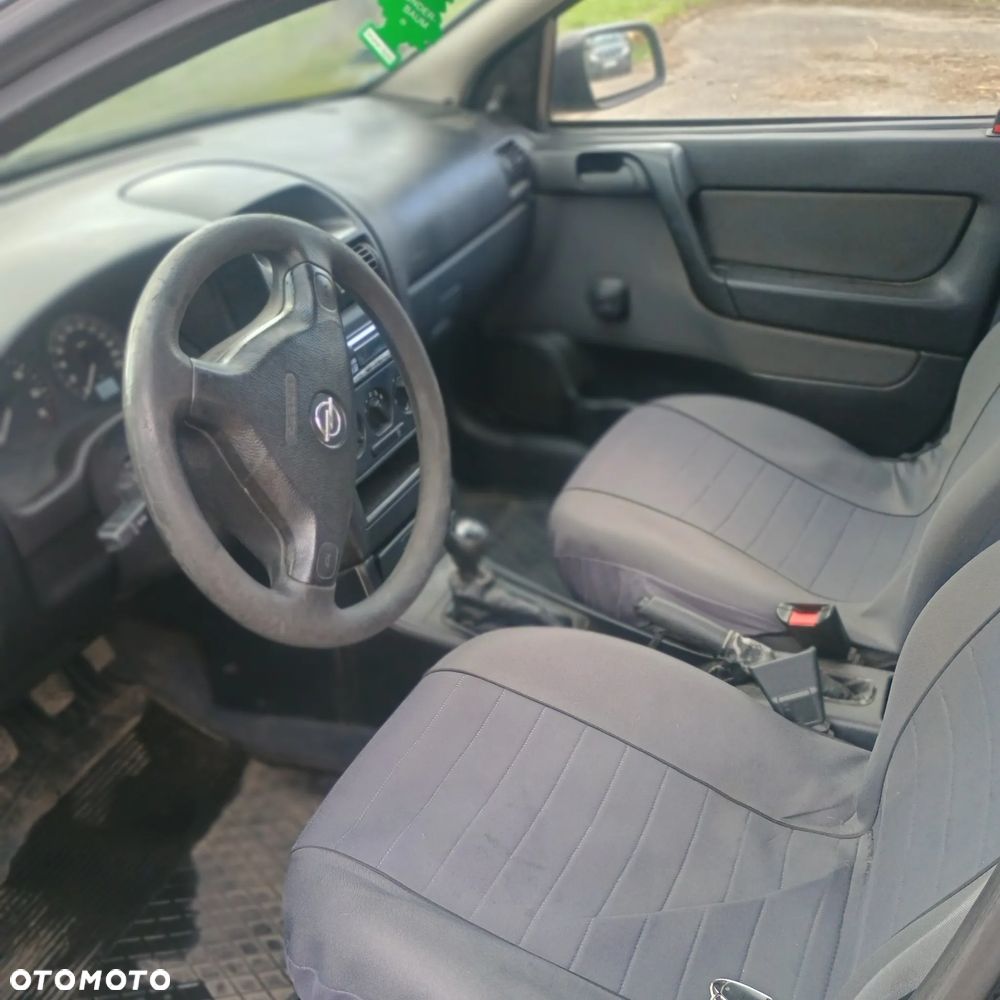 Opel Astra 1.4 - 4