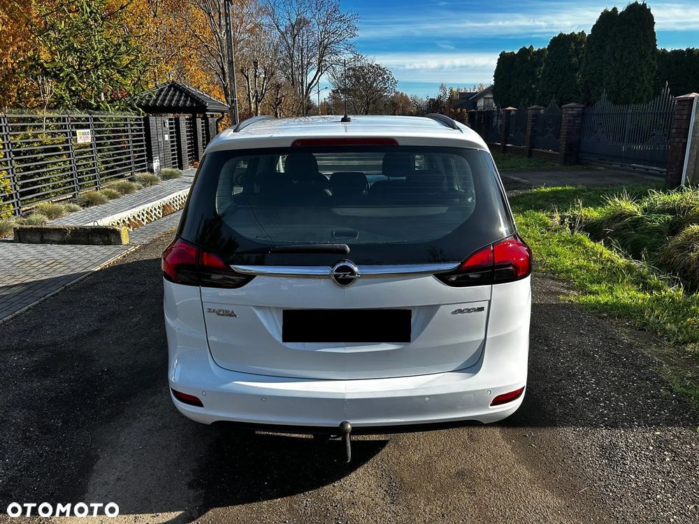Opel Zafira - 9