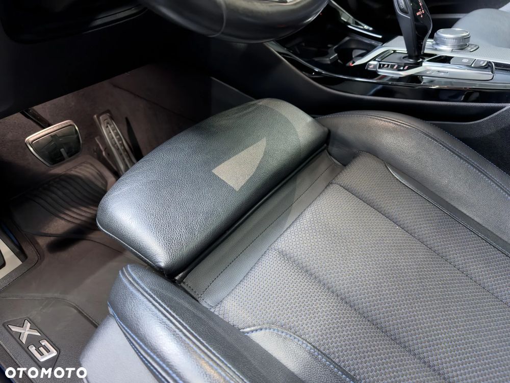 BMW X3 - 26