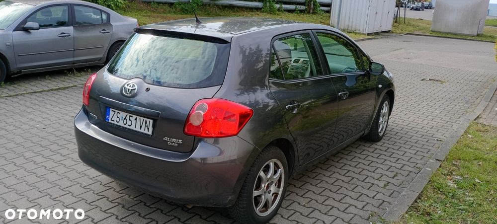 Toyota Auris - 4