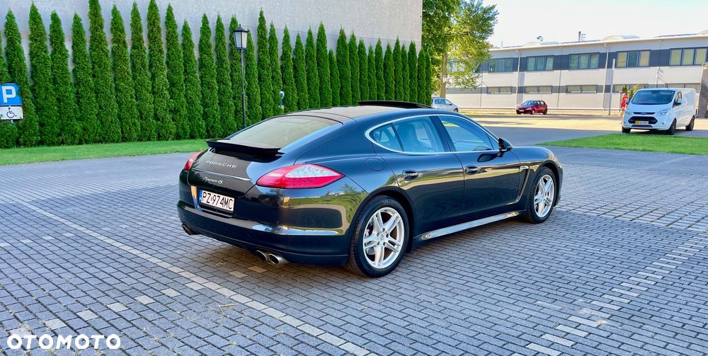 Porsche Panamera S PDK - 3