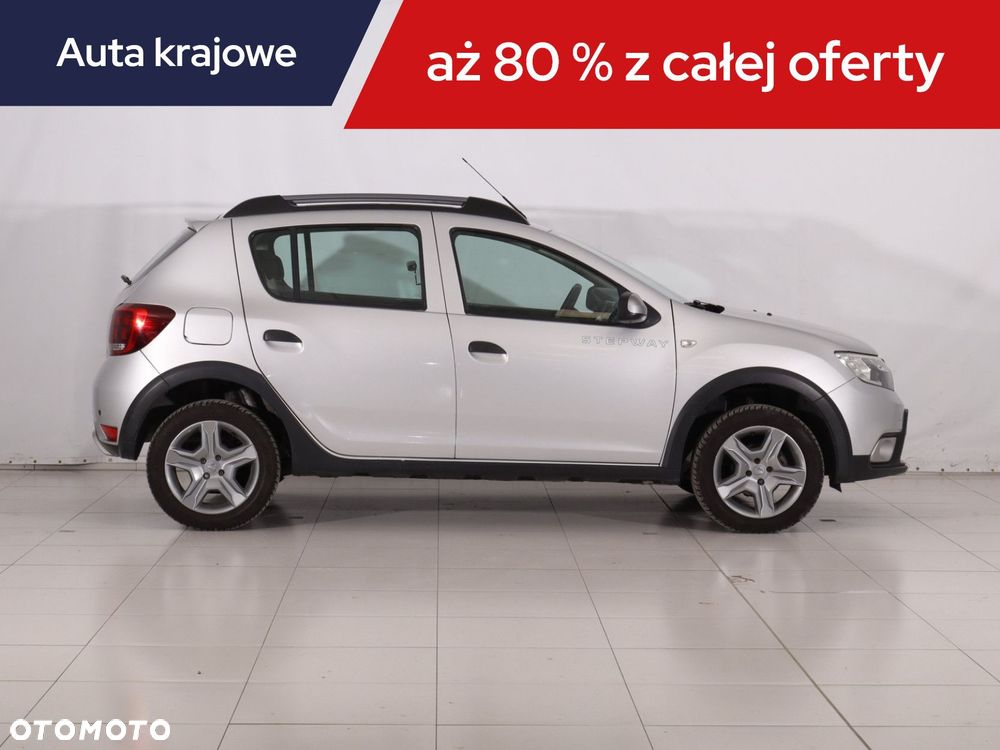 Dacia Sandero - 8