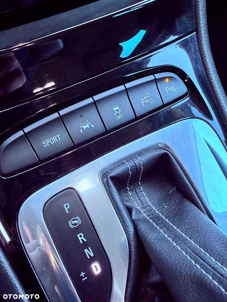 Opel Astra 1.6 CDTI Dynamic - 24