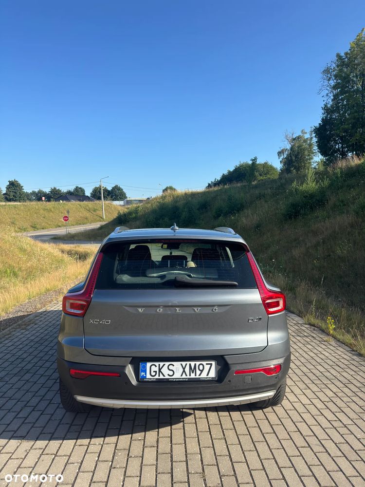 Volvo XC 40 D4 AWD Momentum - 6
