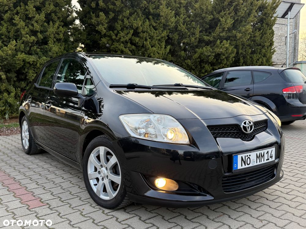 Toyota Auris 1.6 Executive - 2