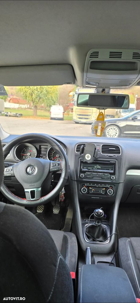 Volkswagen Golf 1.6 TDI - 6