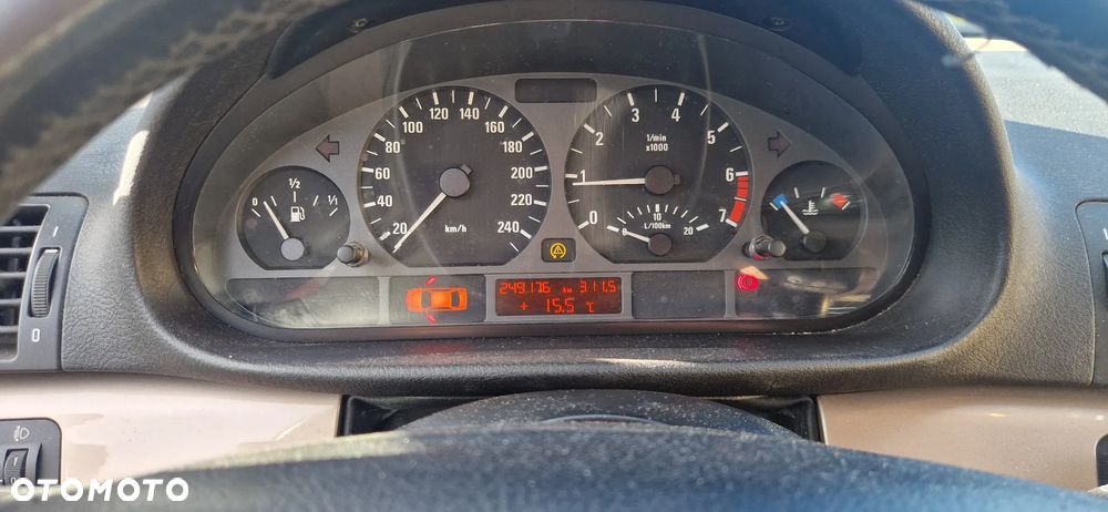 BMW Seria 3 320i - 19