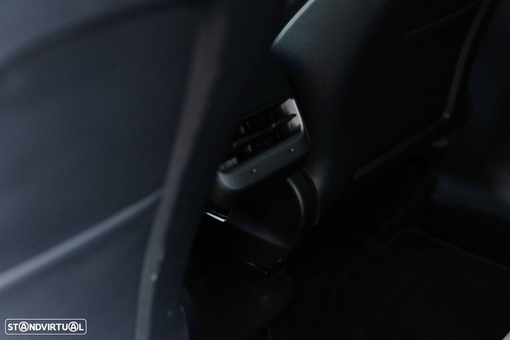 Tesla Model Y Long Range Tração Integral - 15