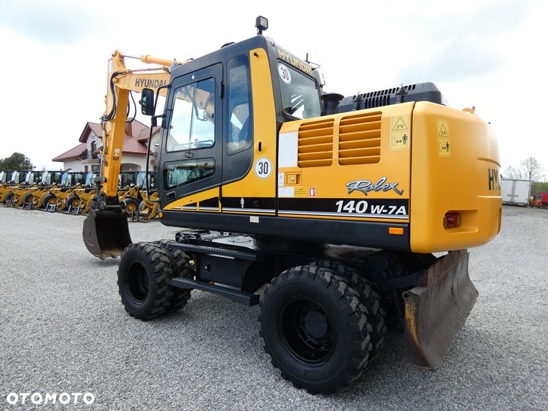 Hyundai 140W-7A / Stan BDB / Ładnie utrzymana / - 7
