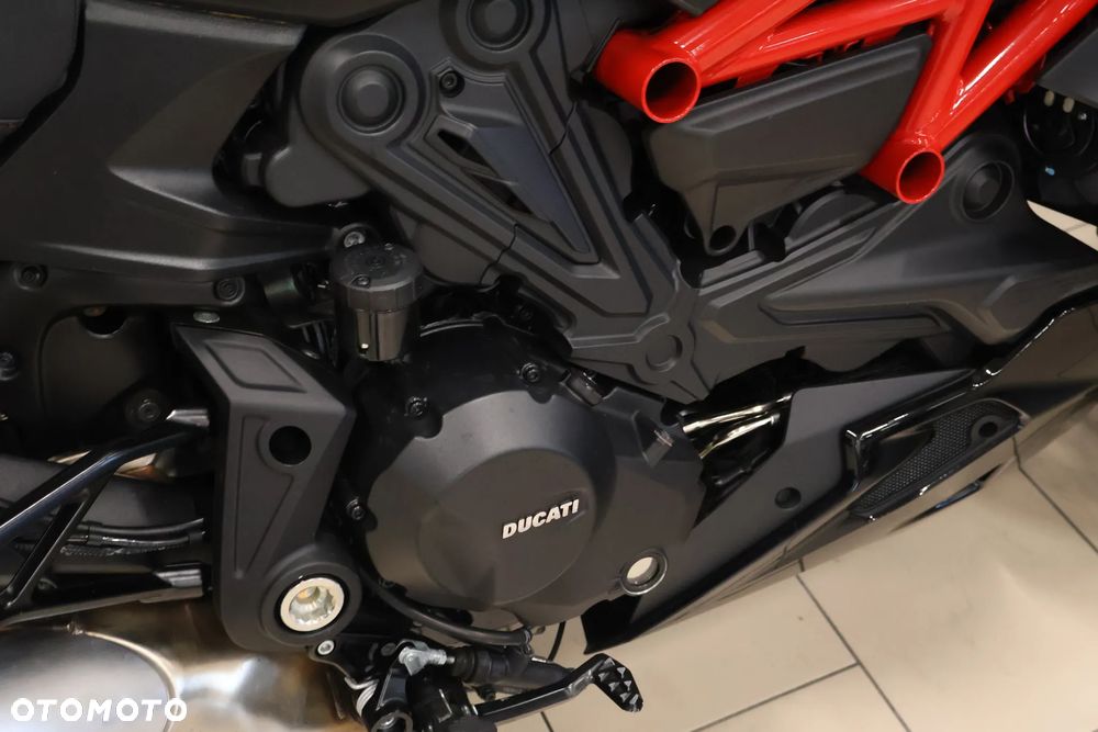 Ducati Diavel - 8