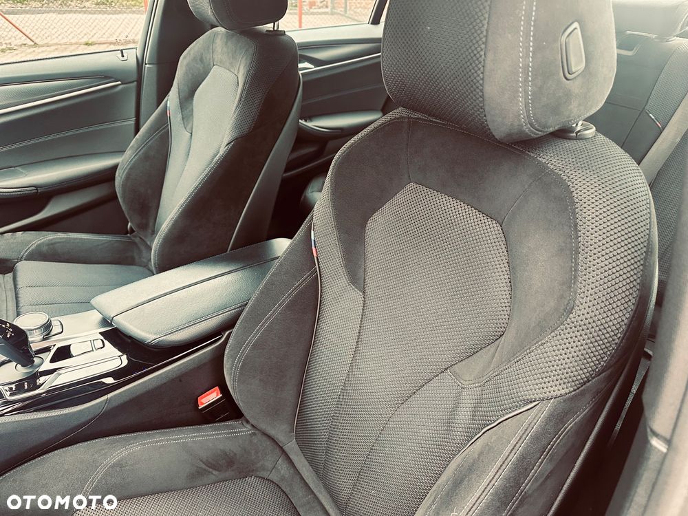 BMW Seria 5 520d xDrive mHEV M Sport sport - 11