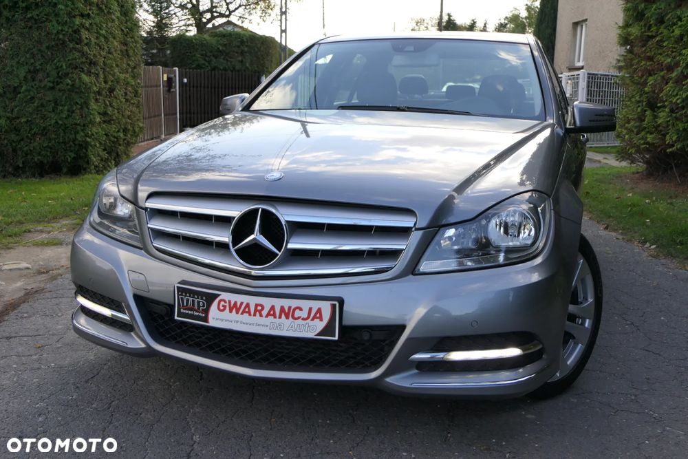 Mercedes-Benz Klasa C 180 CGI BlueEff Avantgarde - 6