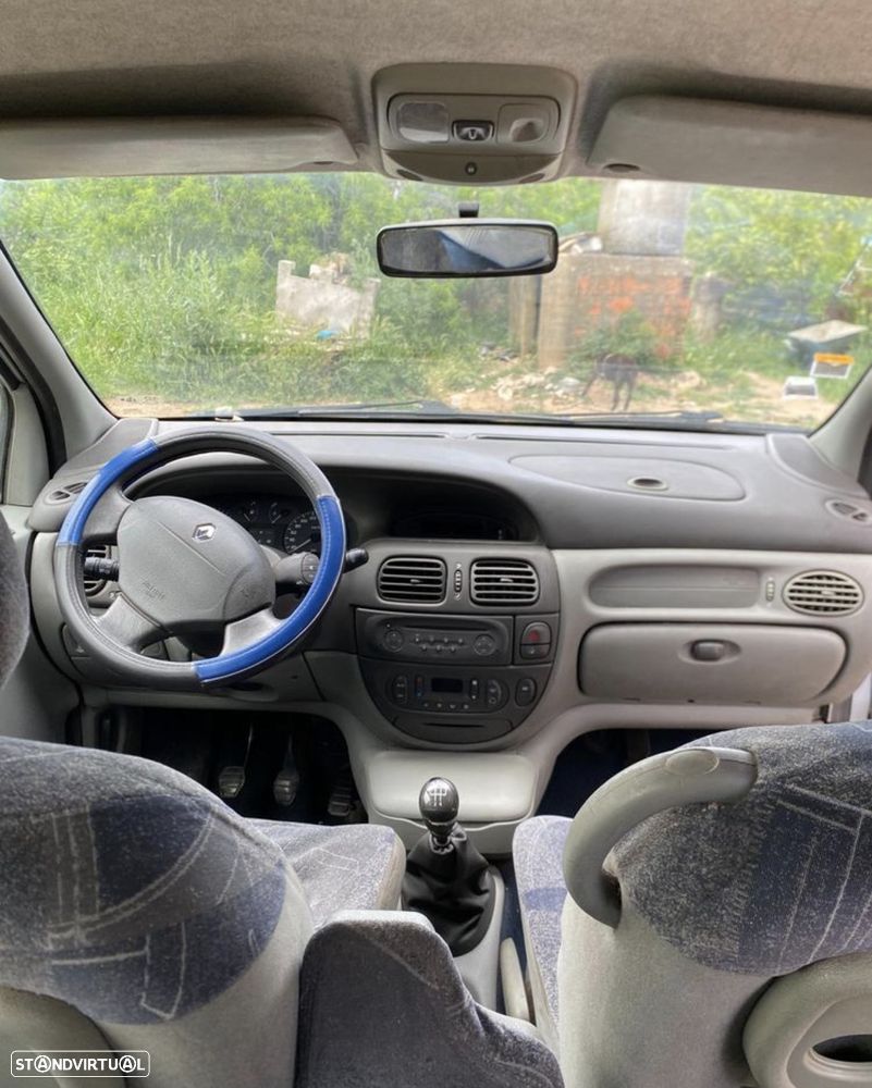 Renault Scénic 1.4 16V - 7