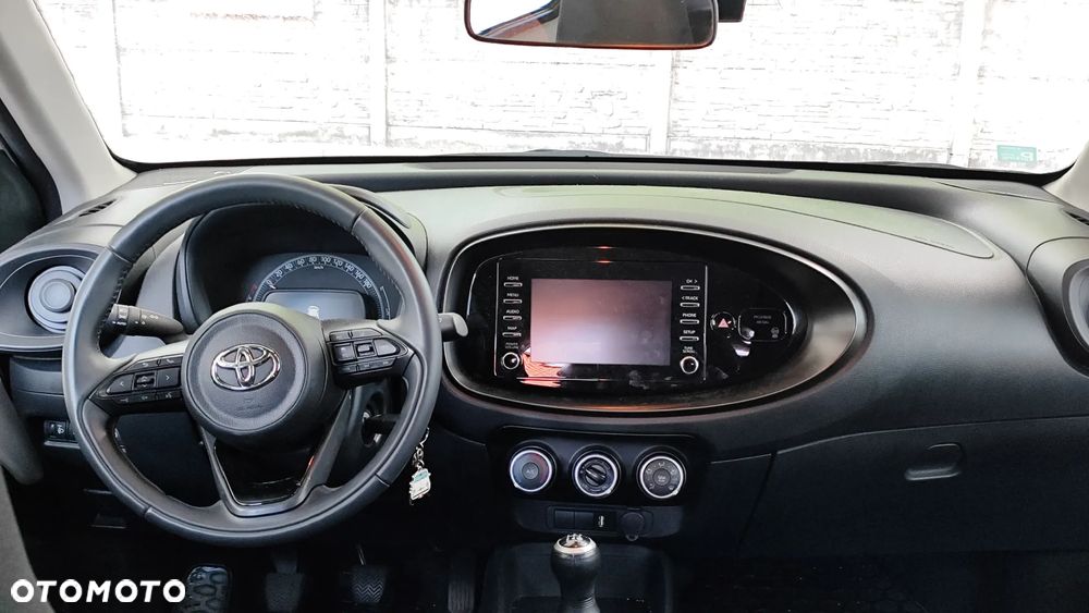 Toyota Aygo X Play - 11