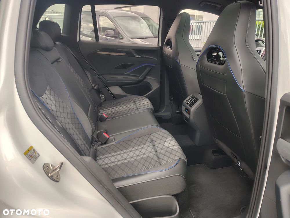 Volkswagen Tiguan 1.5 eHybrid PHEV 150kW R-Line Plus DSG - 12