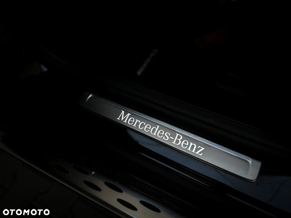 Mercedes-Benz GLC - 38