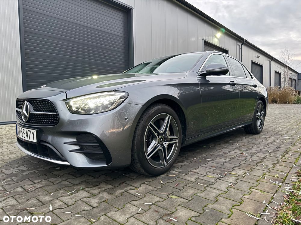 Mercedes-Benz Klasa E 220 d 4Matic 9G-TRONIC AMG Line - 38