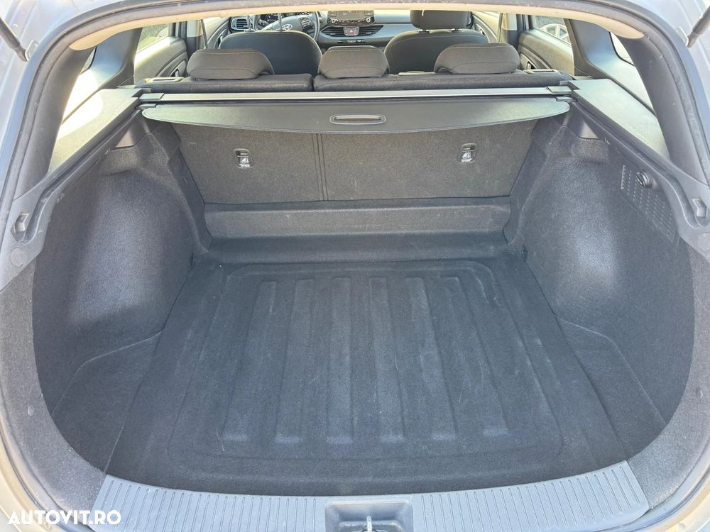 Hyundai i30 1.5 110CP 5DR M/T Comfort - 15