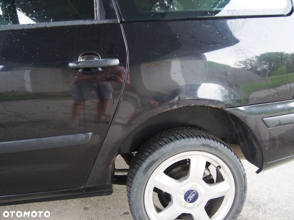 Ford Galaxy TDI Ghia - 28