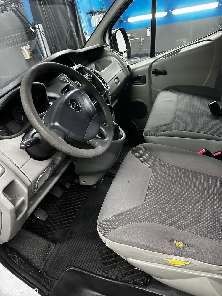 Opel Vivaro - 9