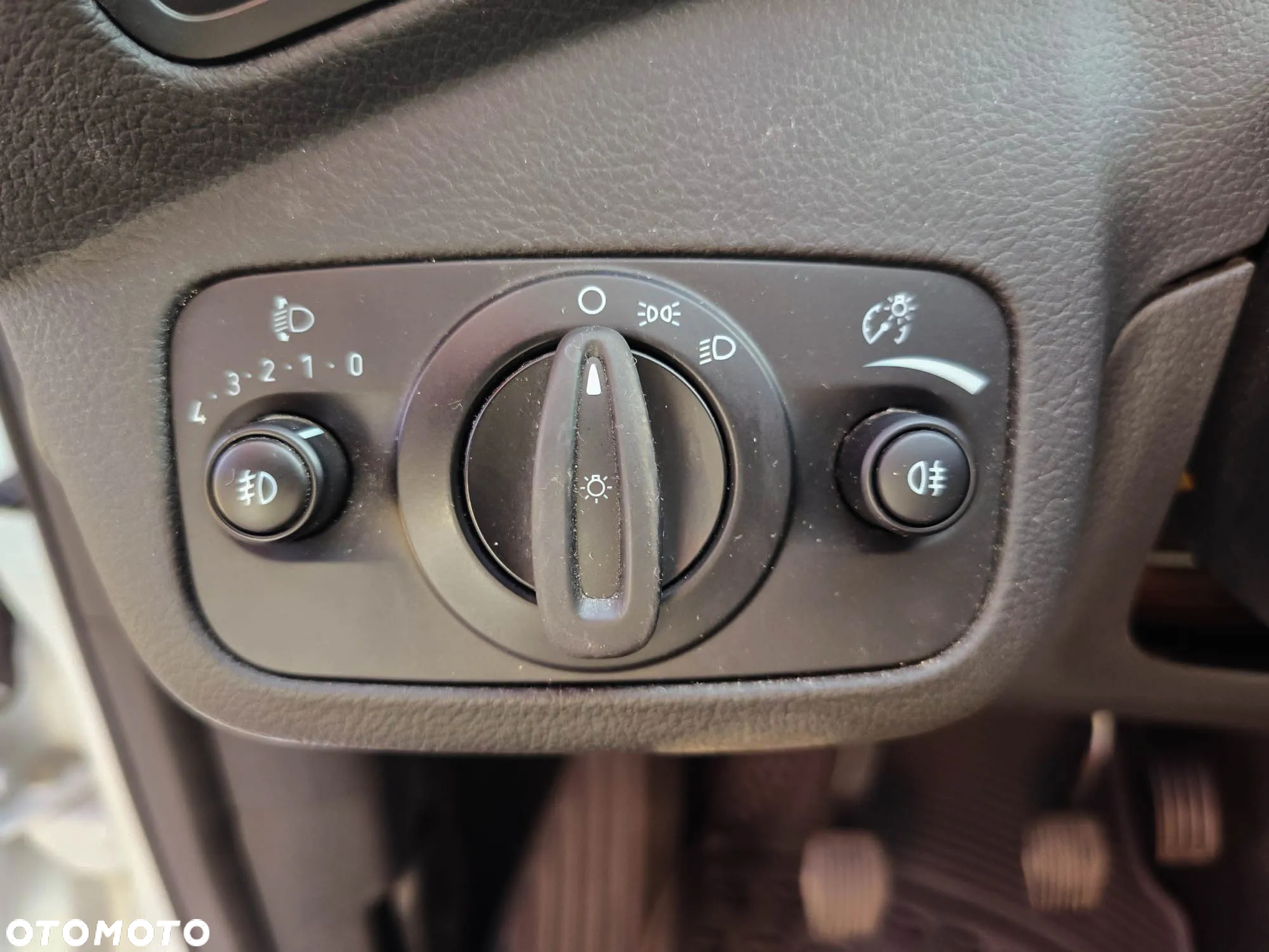 Ford Kuga - 39