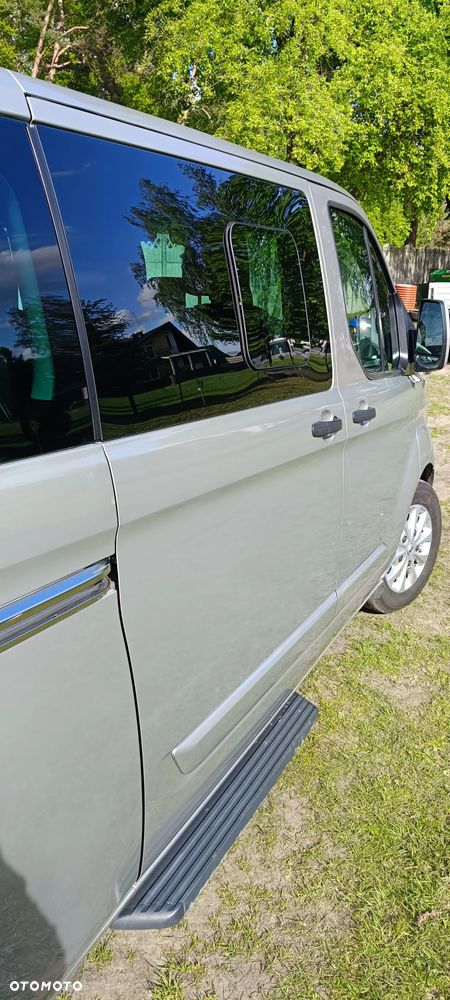 Ford Tourneo Custom - 13