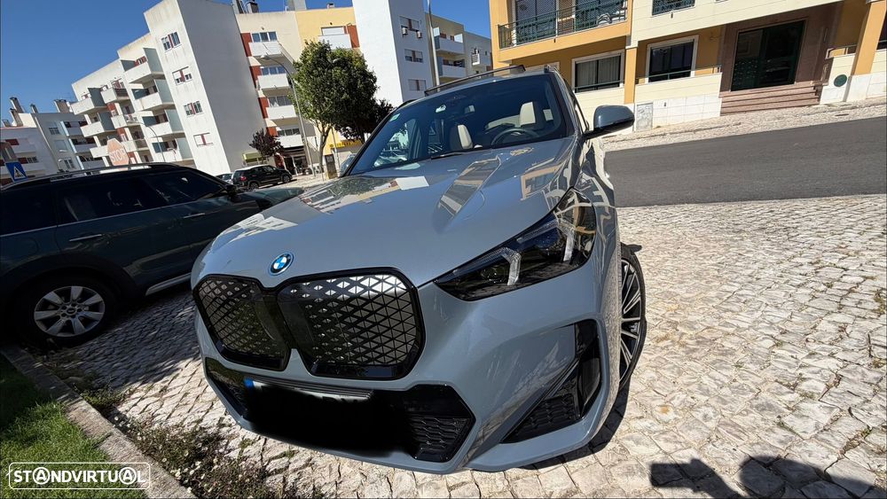 BMW iX1 - 15