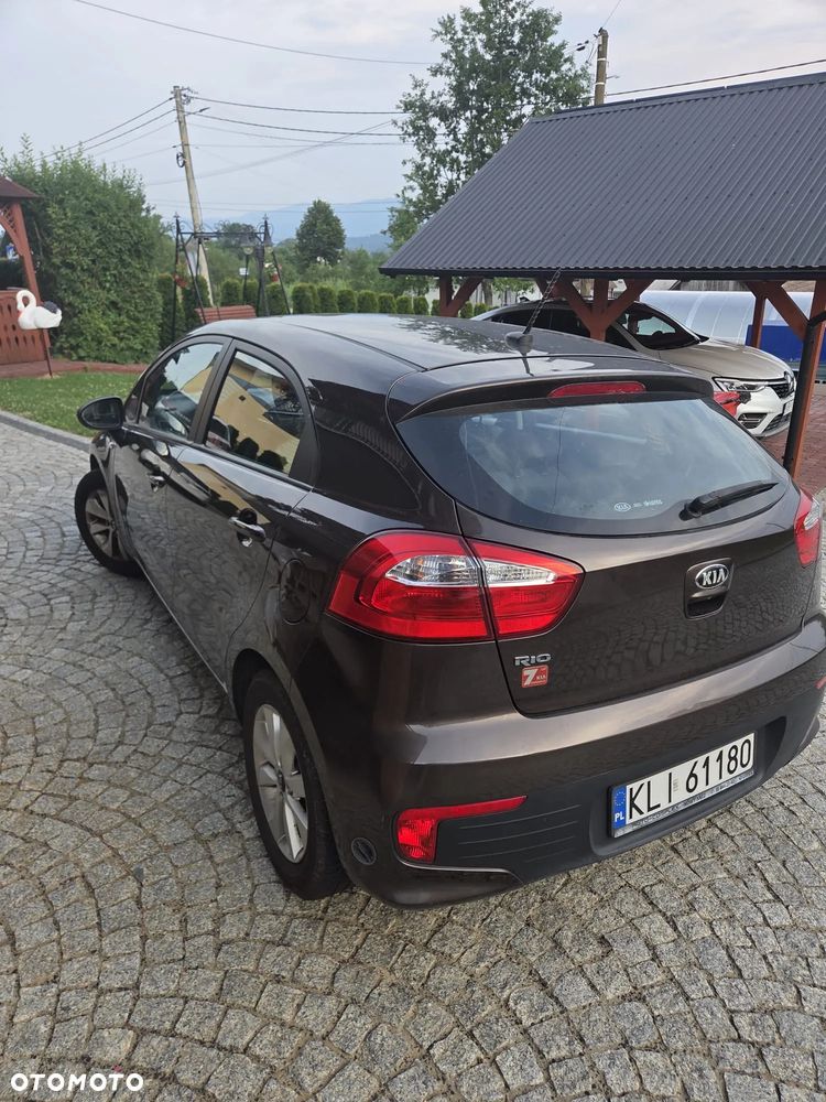 Kia Rio 1.2 M - 5