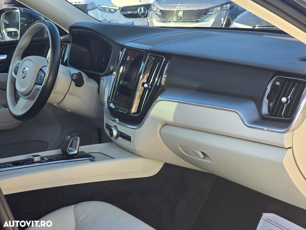 Volvo XC 60 T5 AWD Inscription - 12
