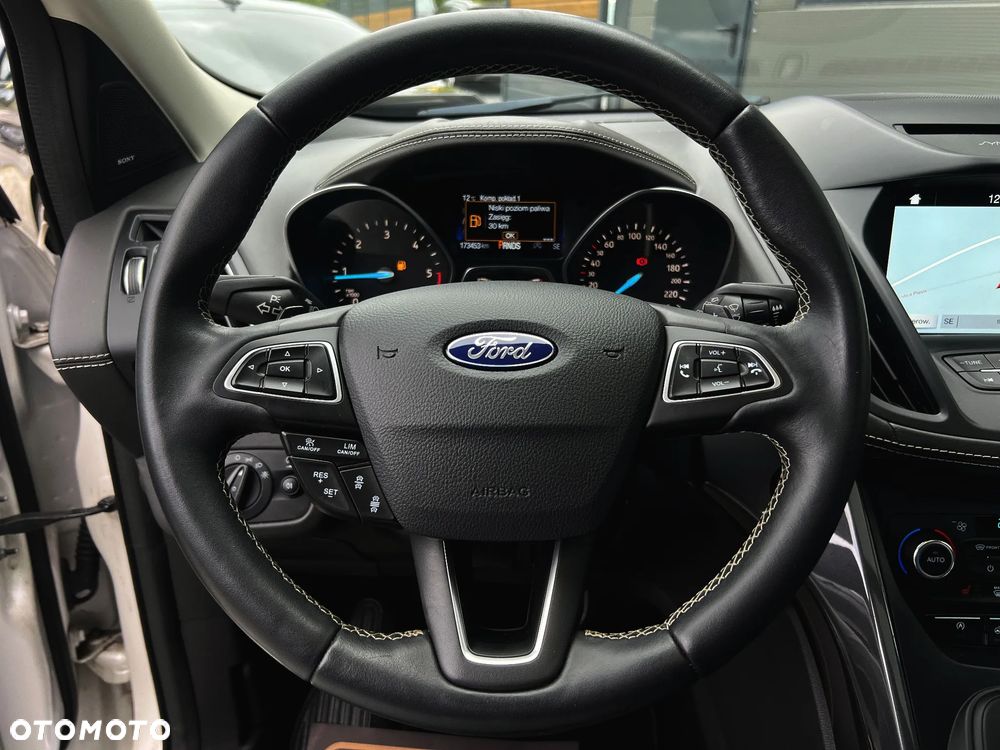 Ford Kuga 2.0 TDCi 4x4 Vignale - 25
