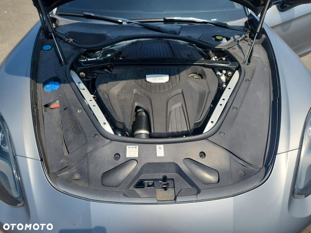 Porsche Panamera - 11