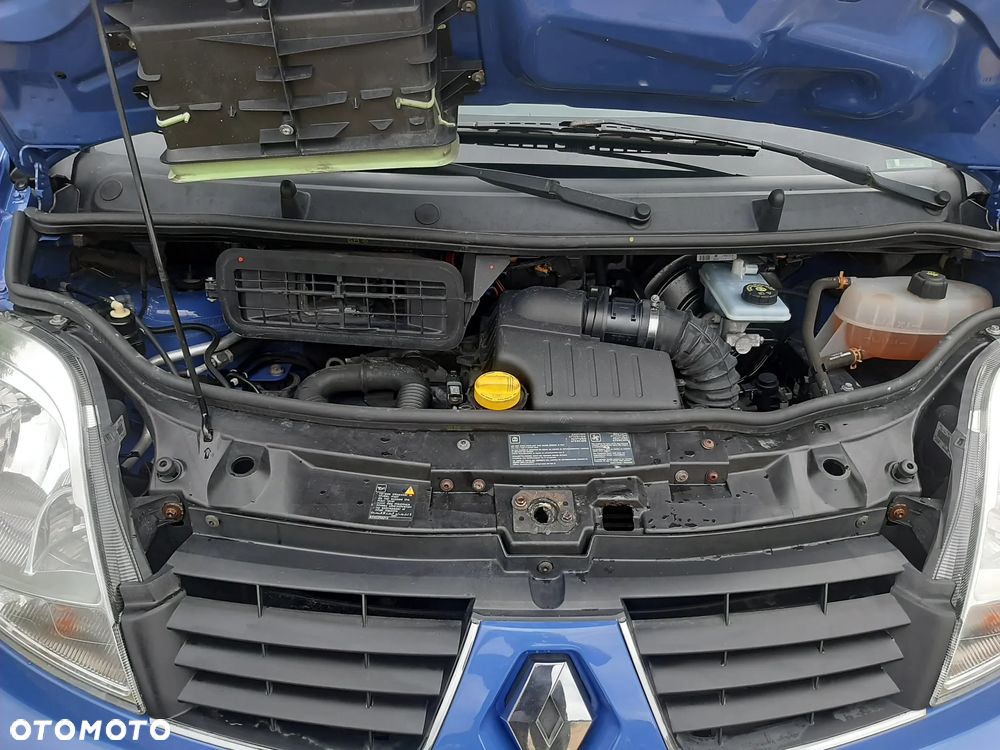 Renault Trafic - 15