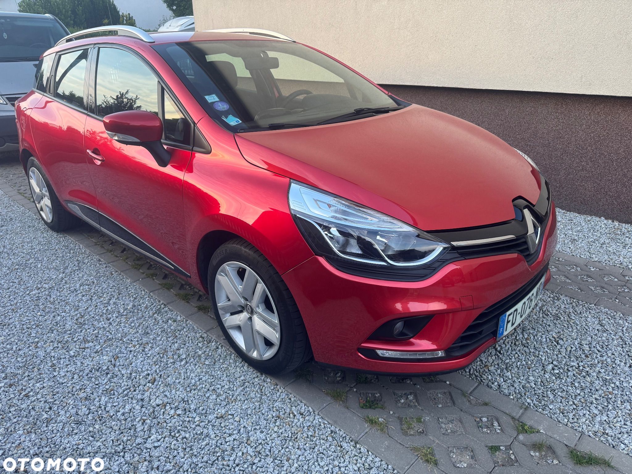 Renault Clio Grandtour (Energy) TCe 90 Bose Edition - 1