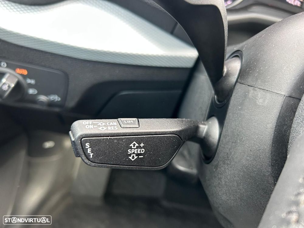 Audi Q2 30 TFSI Design S tronic - 42