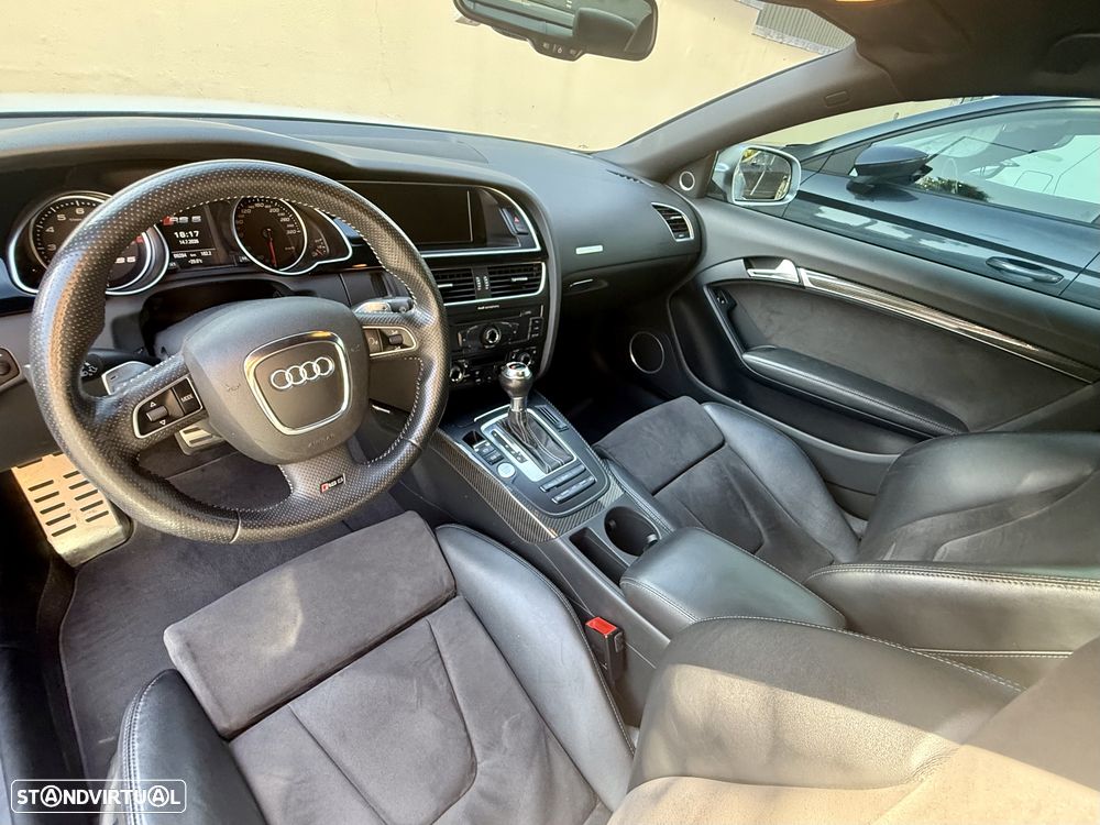 Audi RS5 4.2 FSi quattro - 13