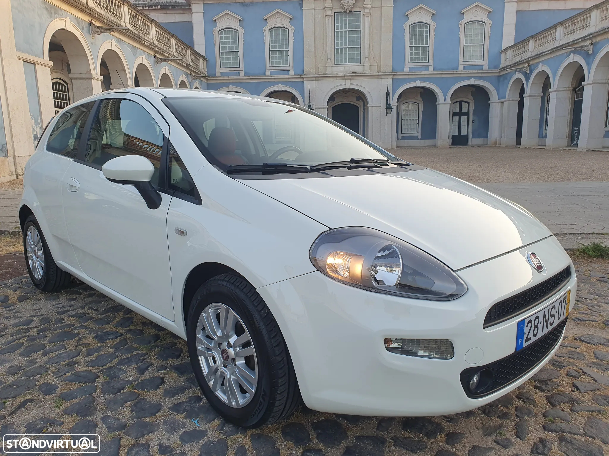 Fiat Punto 1.2 Young II S&S - 4