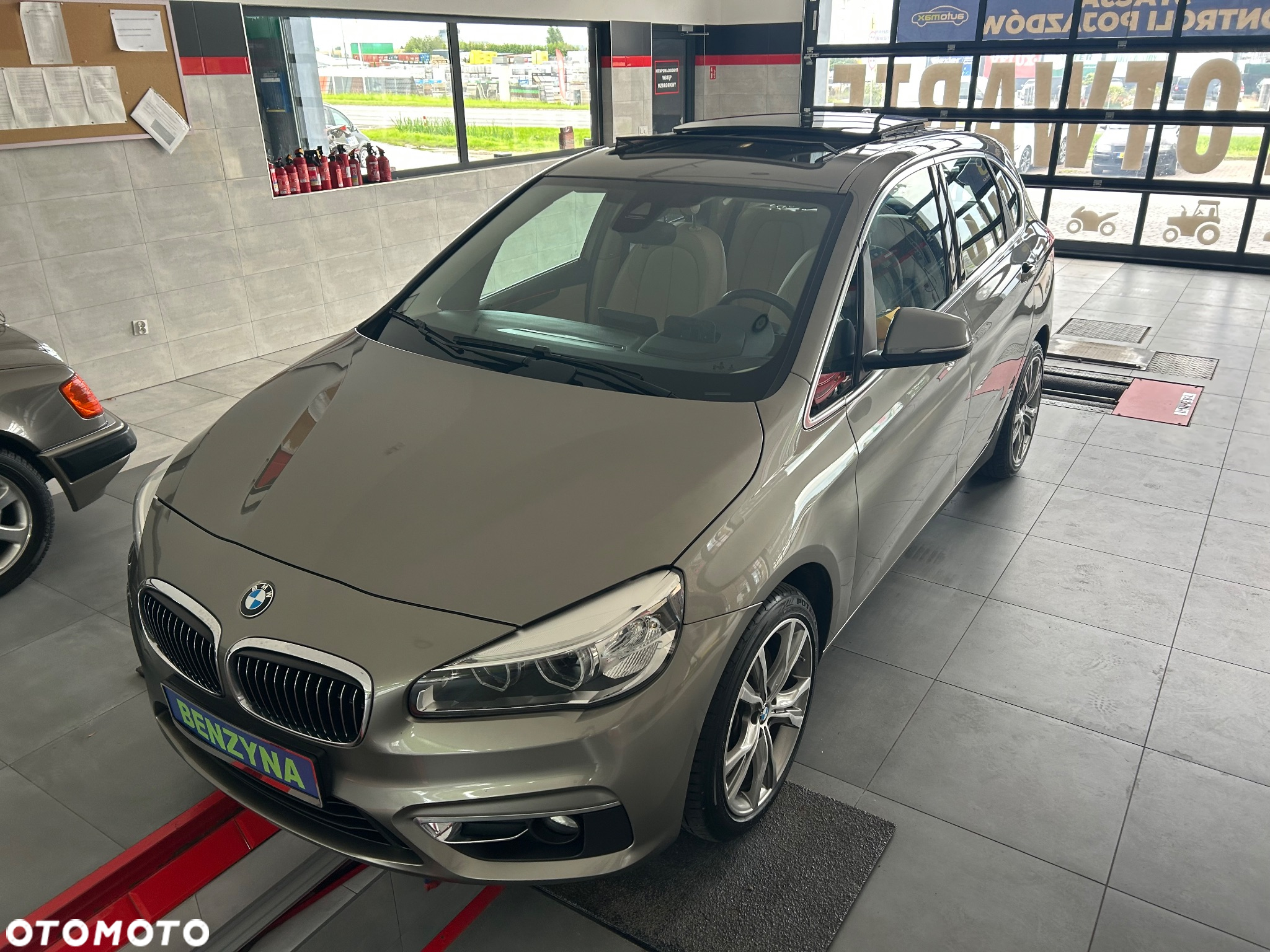 BMW Seria 2 220i Active Tourer Luxury Line - 2