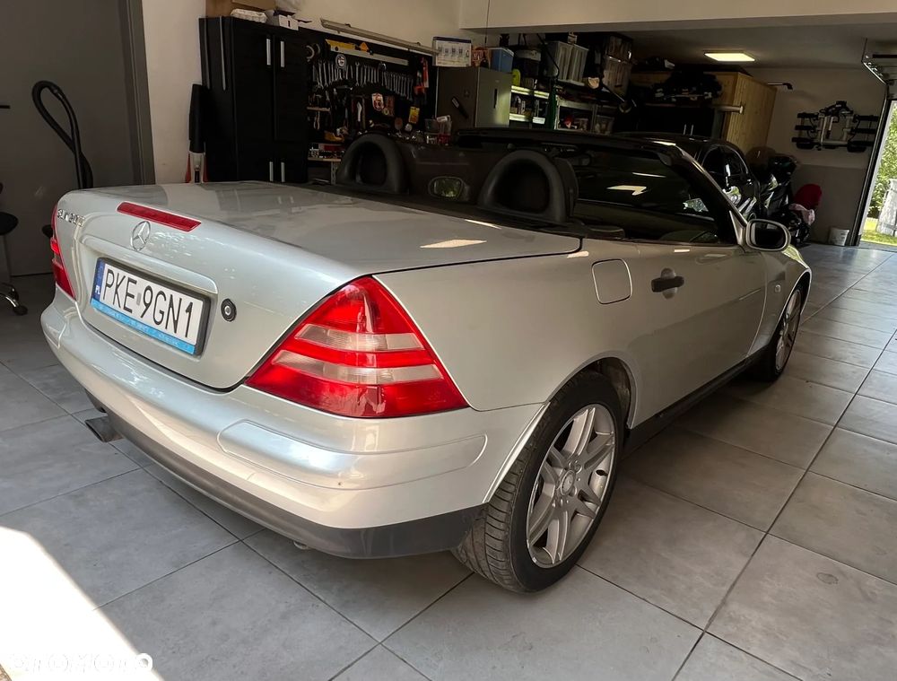 Mercedes-Benz SLK 200 - 7