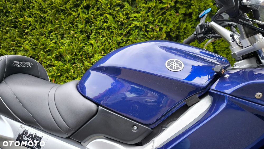 Yamaha FJR - 26