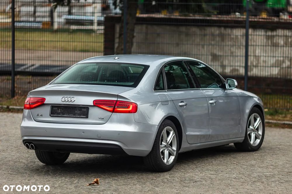 Audi A4 Limousine 2.0 TDI Sport - 14