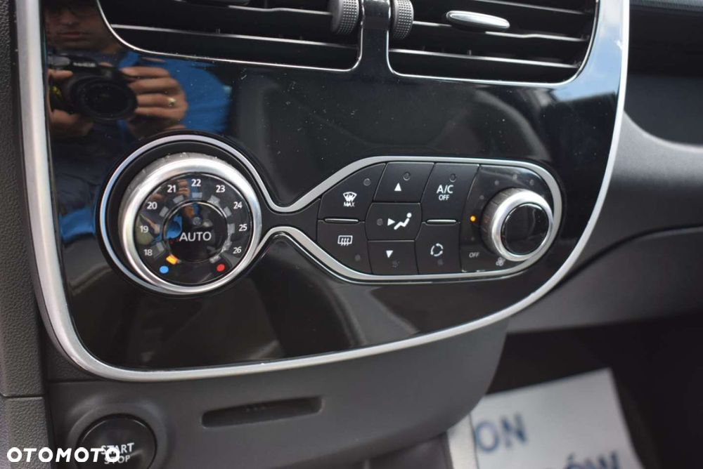 Renault Clio - 30