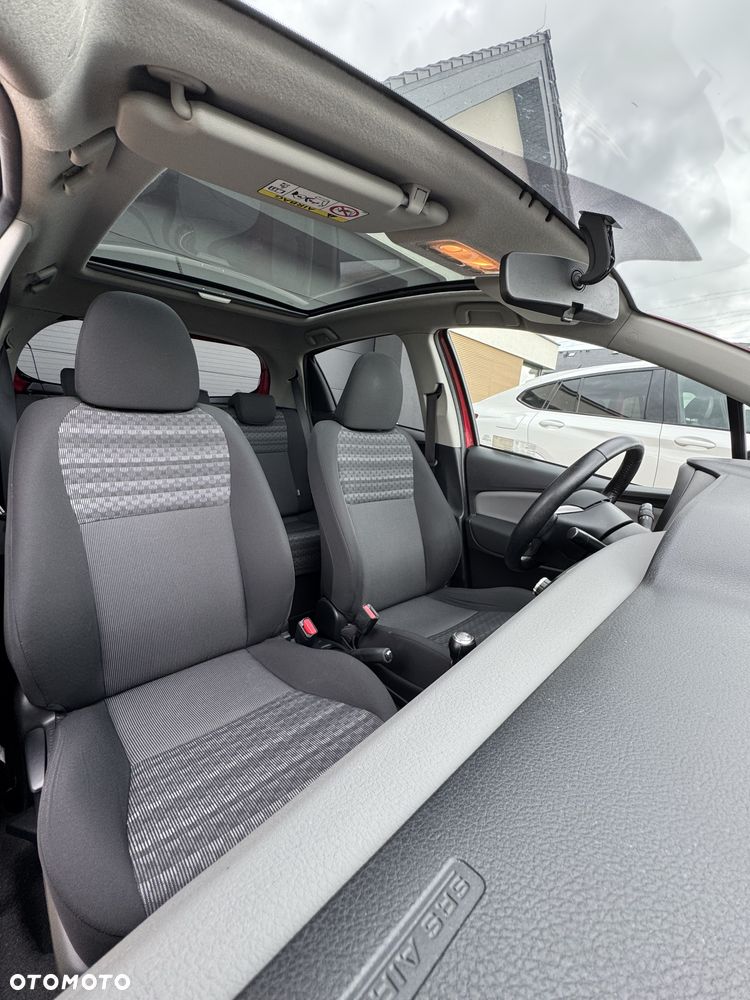 Toyota Yaris 1.33 Premium - 12