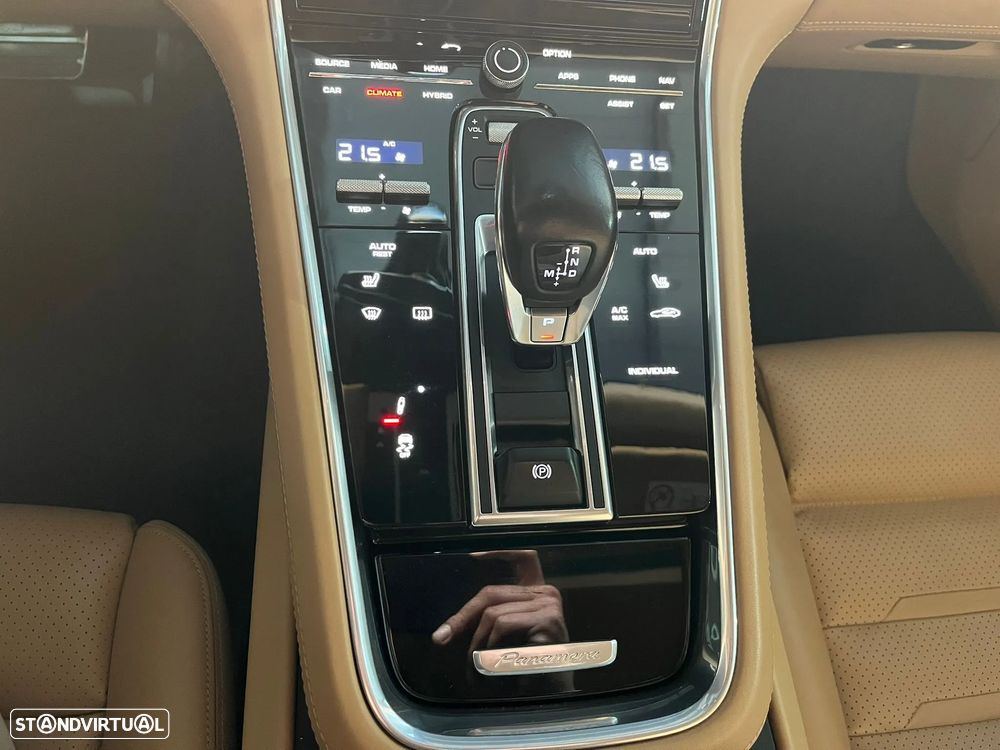 Porsche Panamera Sport Turismo 4 E-Hybrid Edition 10 Anos - 21