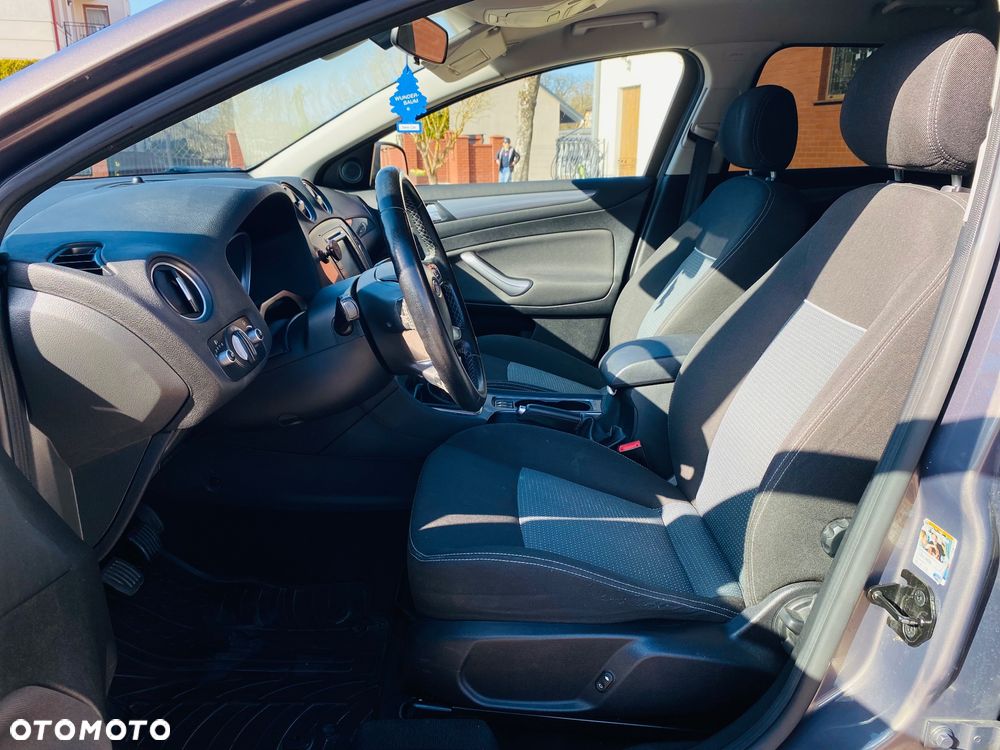 Ford Mondeo 2.0 TDCi Titanium - 22