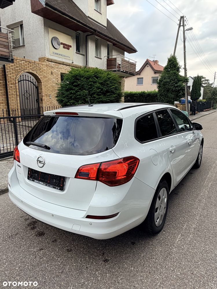 Opel Astra 1.4 - 6