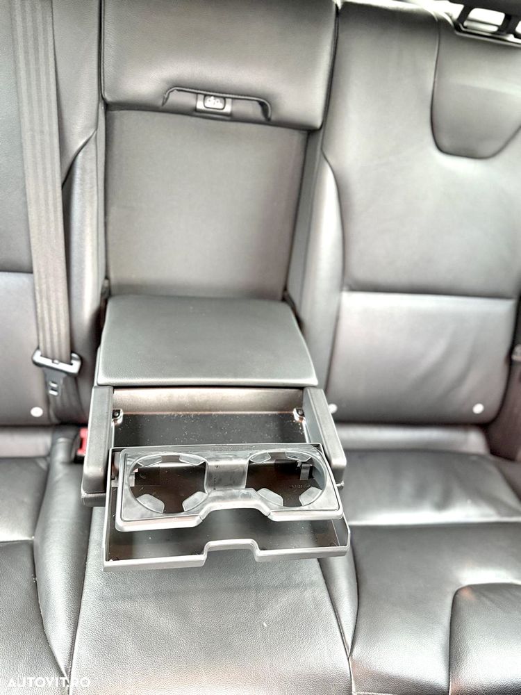 Volvo XC 60 D4 Geartronic Summum - 16