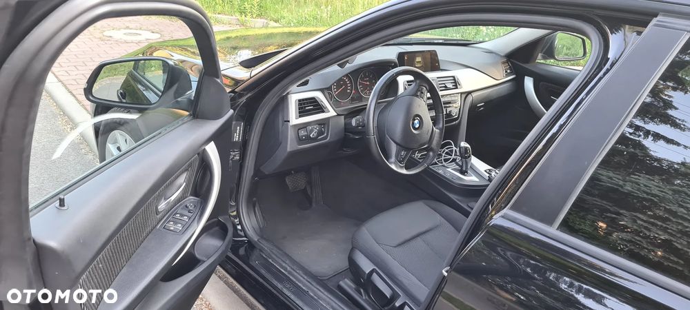 BMW Seria 3 318d - 4