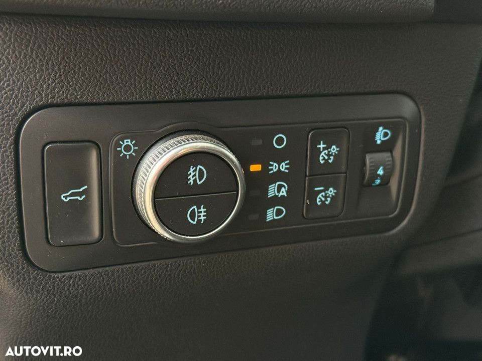 Ford Kuga 1.5 EcoBoost FWD Titanium - 26